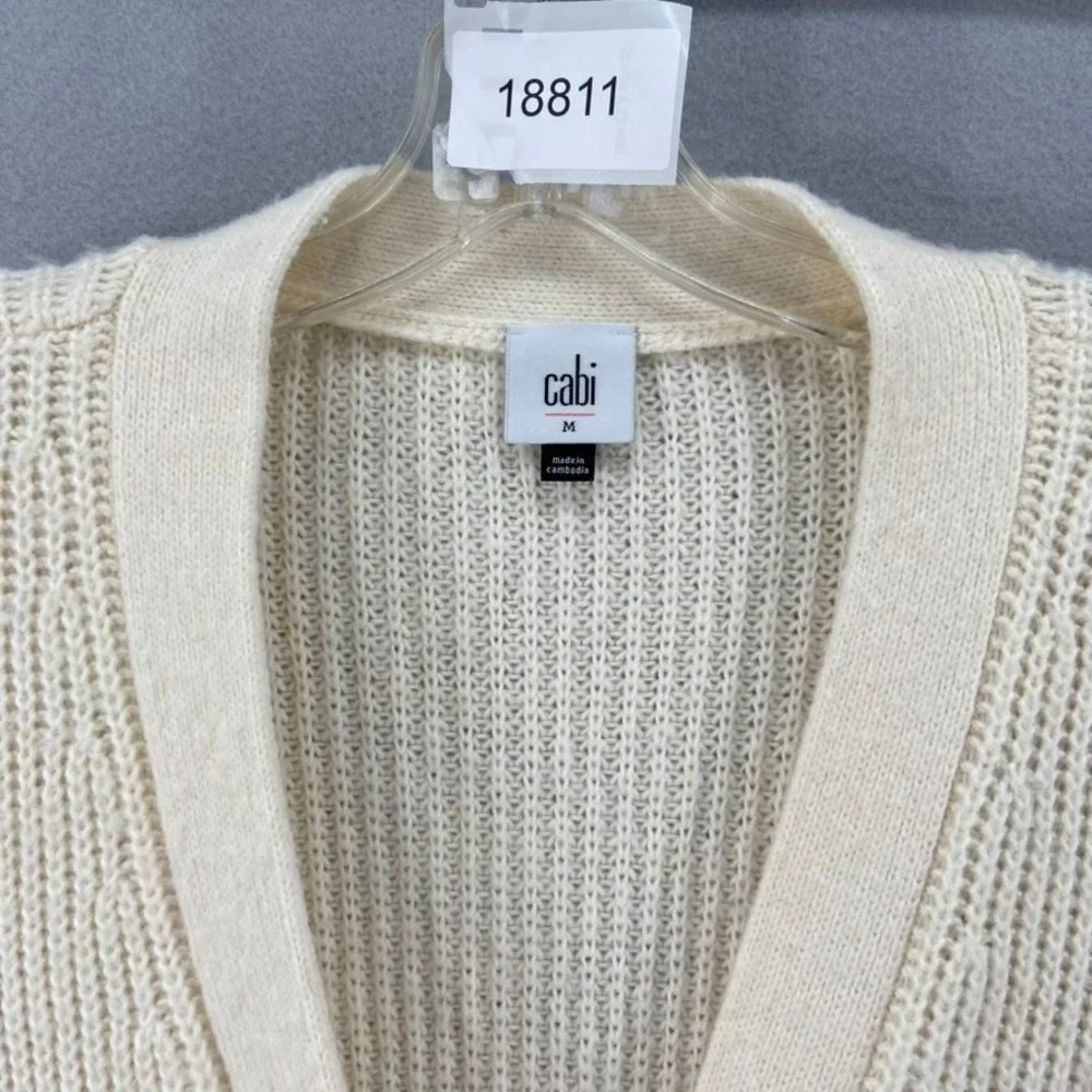 Cabi Cardigan Womens Sz M Cream Knit Button Front V Neck‎ Long Sleeve Long Line